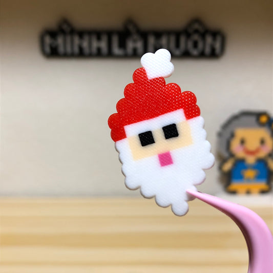 Hạt nhựa ủi mã 68 - Ông già Noel giáng sinh kèm keo dán, ngang 1.8cm, cao 3.3cm